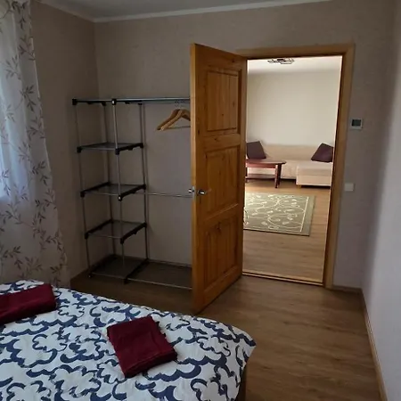Appartement Pihtla Poik Kuelalistemaja #1