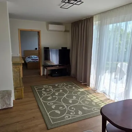 Pihtla Poik Kuelalistemaja #1