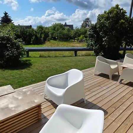 Pihtla Poik Kuelalistemaja #1