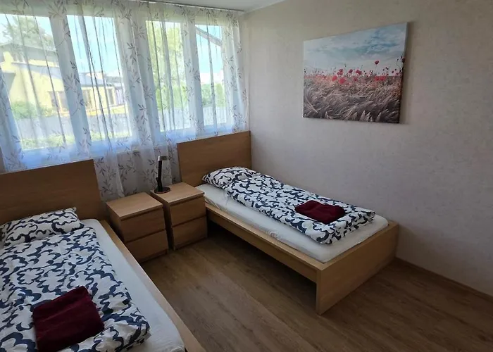 Pihtla Poik Kuelalistemaja #1